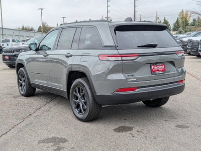 2027 Jeep Grand Cherokee LAREDO ALTITUDE 4X4