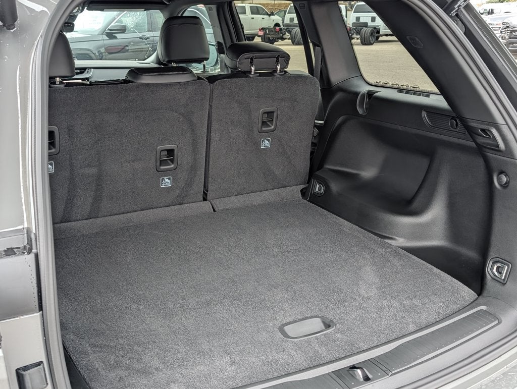 2027 Jeep Grand Cherokee LAREDO ALTITUDE 4X4