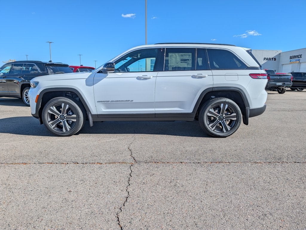 2027 Jeep Grand Cherokee LIMITED 4X4