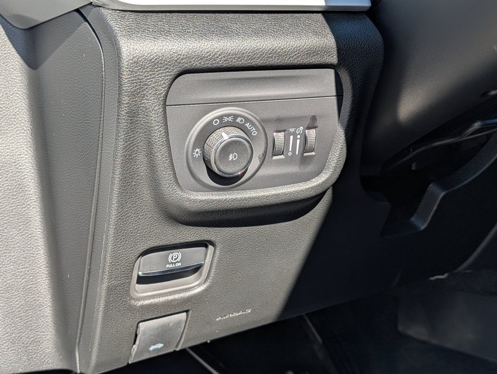 2027 Jeep Grand Cherokee LIMITED 4X4