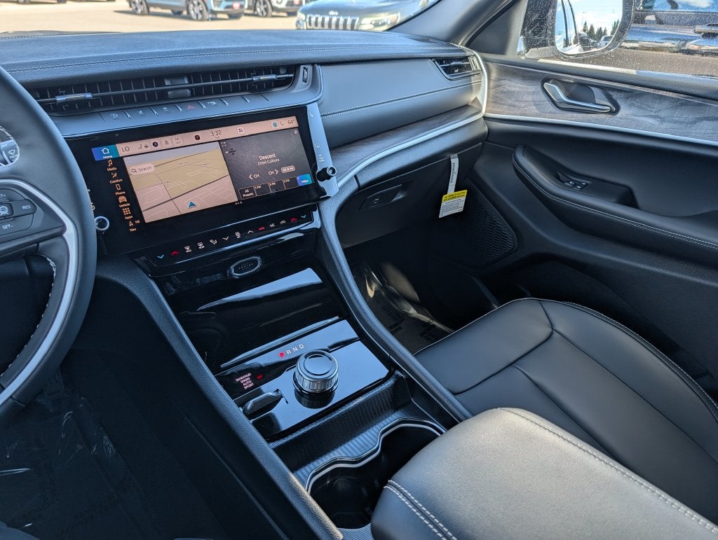2027 Jeep Grand Cherokee LIMITED 4X4