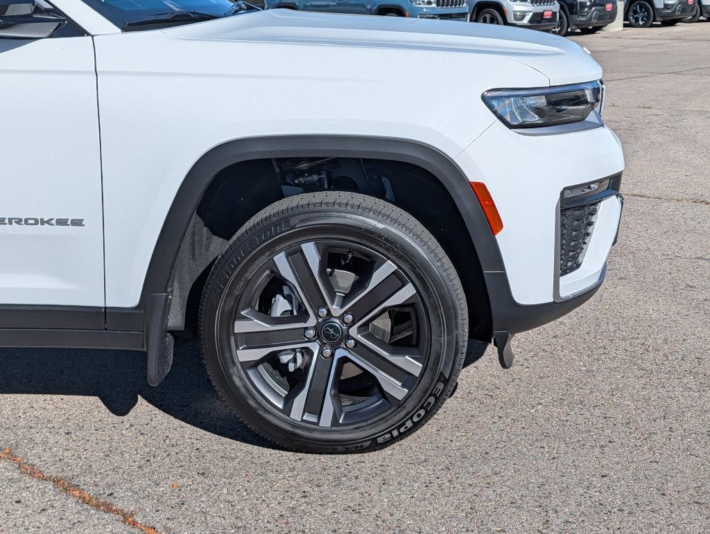 2027 Jeep Grand Cherokee LIMITED 4X4