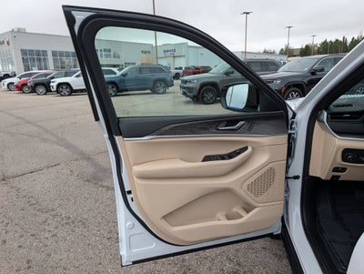 2027 Jeep Grand Cherokee L L LIMITED 4X4