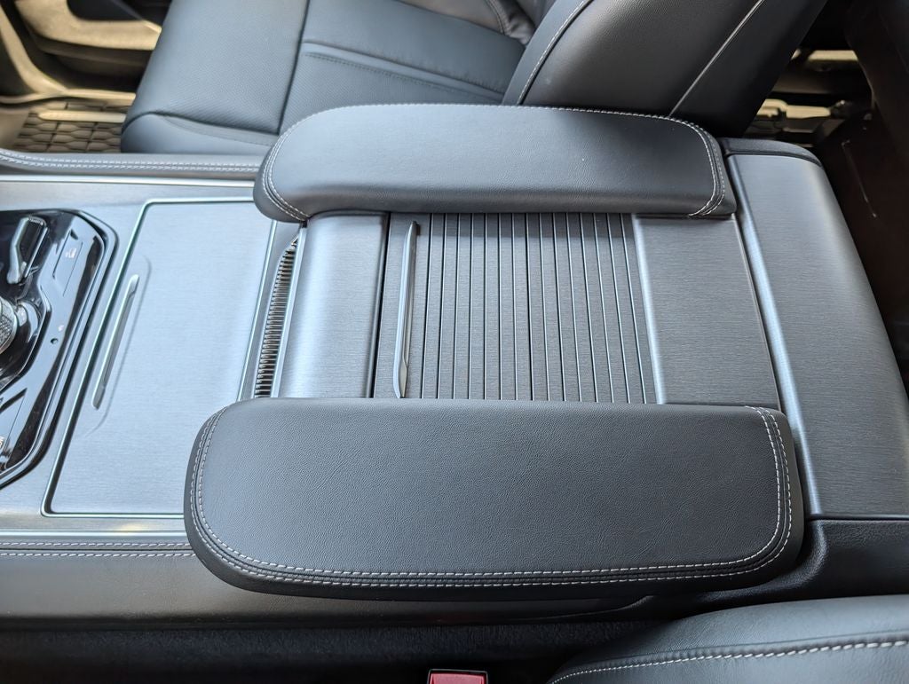 2026 Jeep Grand Wagoneer Upland