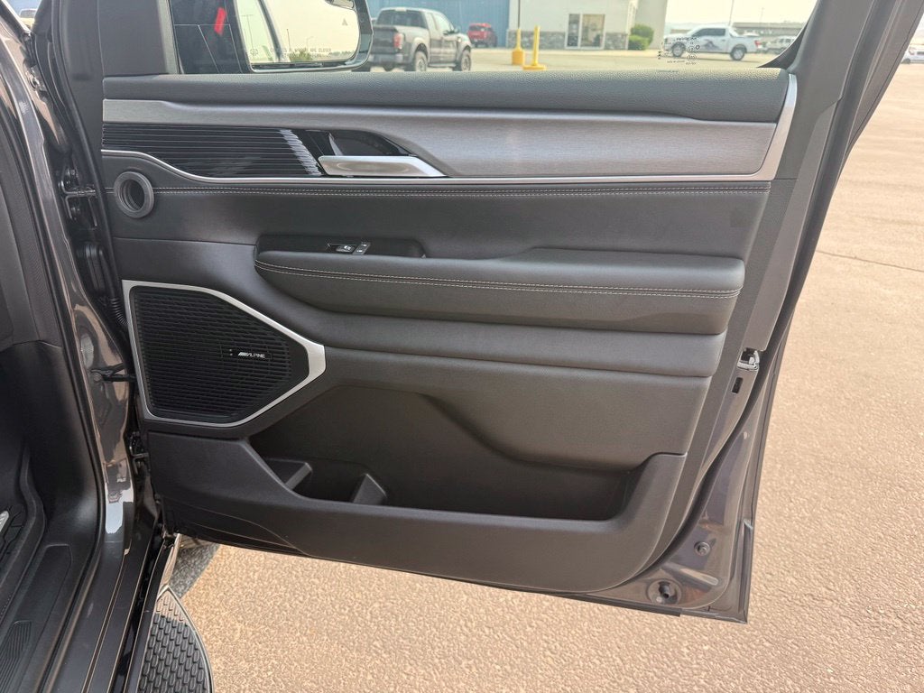 2026 Jeep Grand Wagoneer GRAND WAGONEER UPLAND 4X4