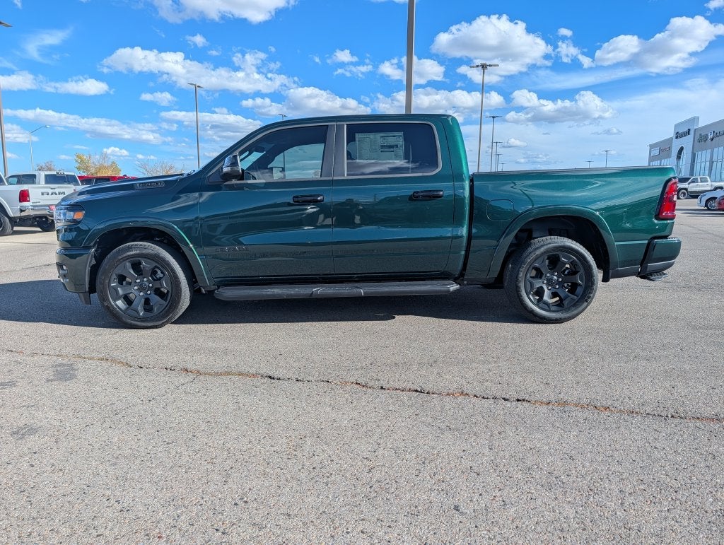 2027 RAM 1500 RAM 1500 BIG HORN CREW CAB 4X4 5'7' BOX