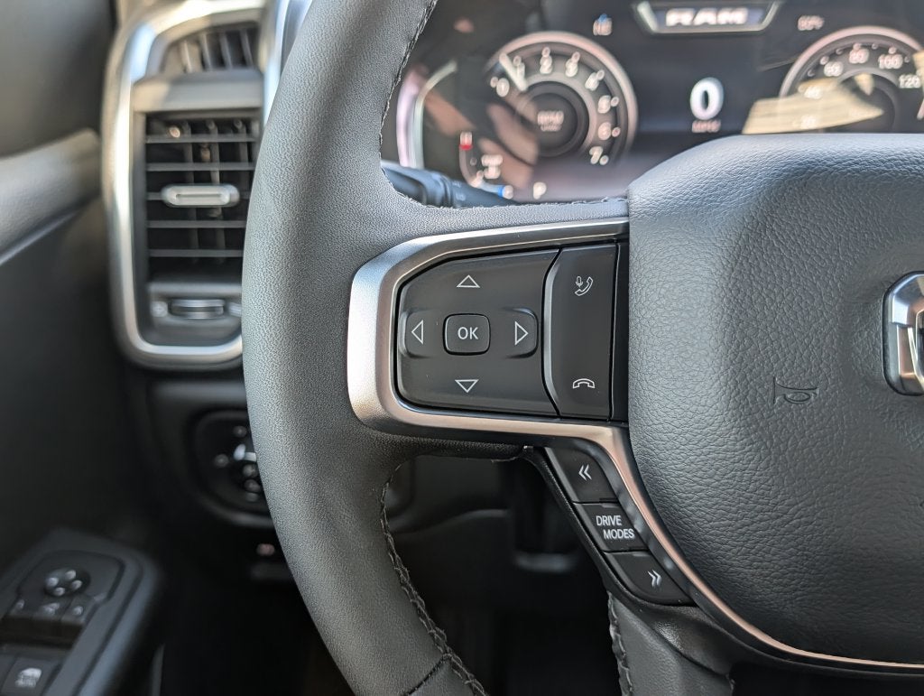 2027 RAM 1500 RAM 1500 BIG HORN CREW CAB 4X4 5'7' BOX