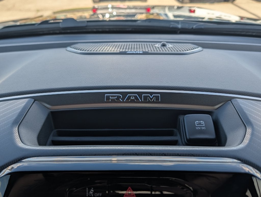 2027 RAM 1500 RAM 1500 BIG HORN CREW CAB 4X4 5'7' BOX