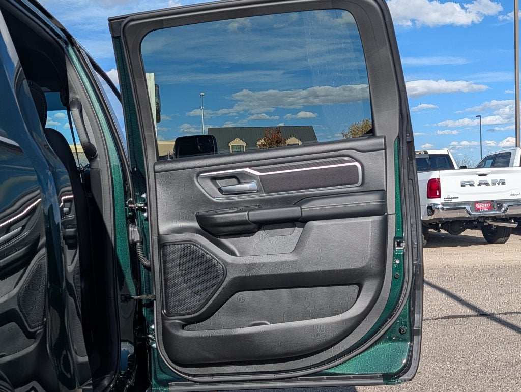 2027 RAM 1500 RAM 1500 BIG HORN CREW CAB 4X4 5'7' BOX