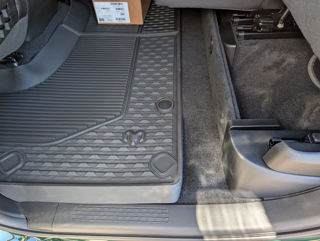 2027 RAM 1500 RAM 1500 REBEL CREW CAB 4X4 5'7' BOX