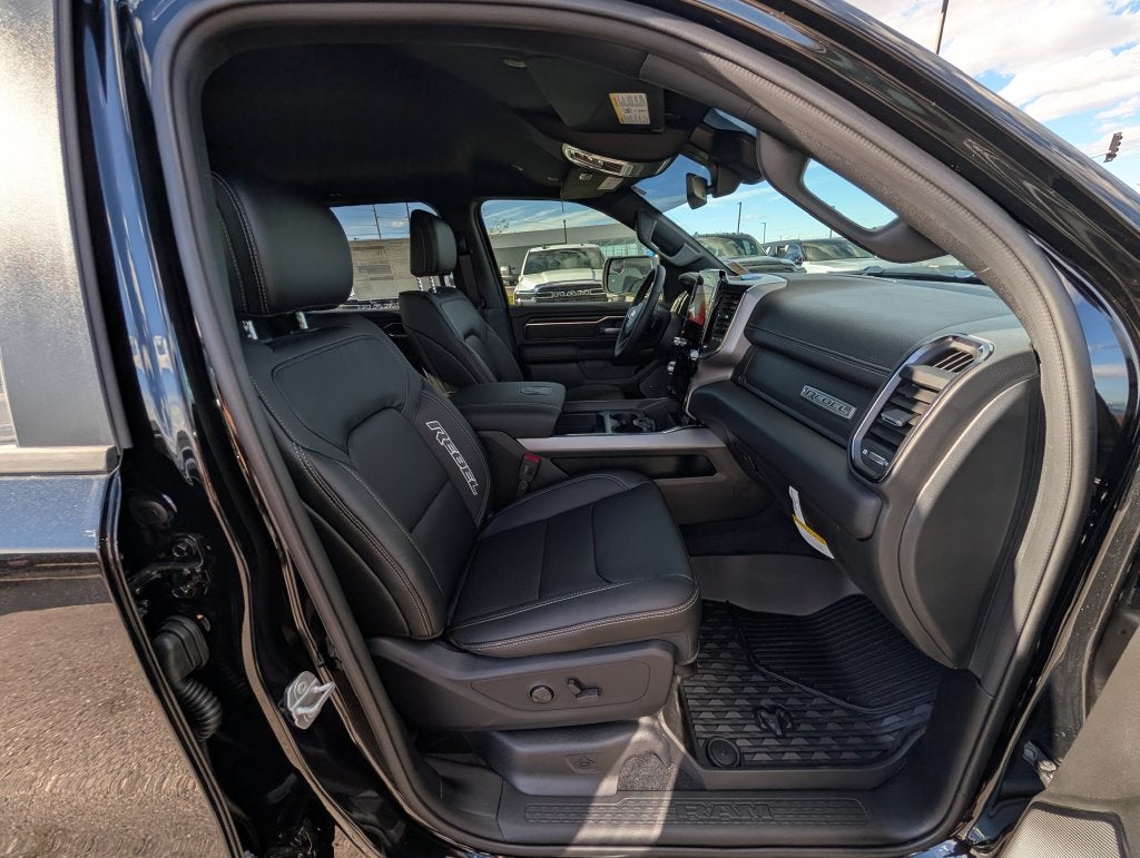 2027 RAM 1500 RAM 1500 REBEL CREW CAB 4X4 5'7' BOX