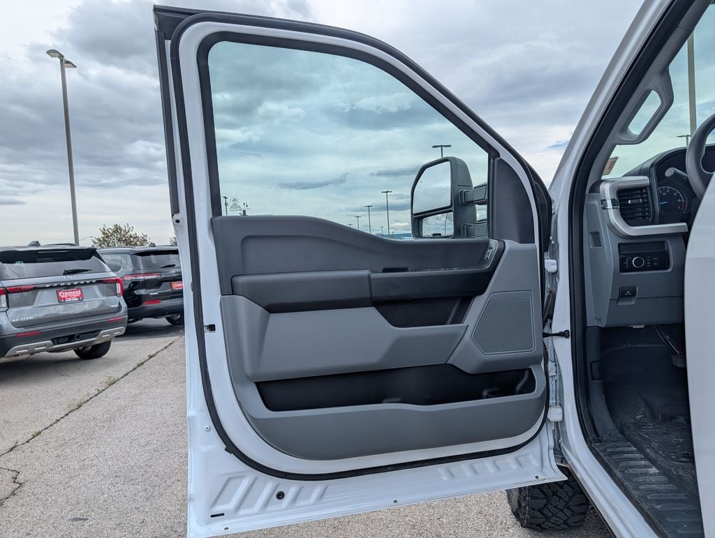 2025 Ford F-350SD XL
