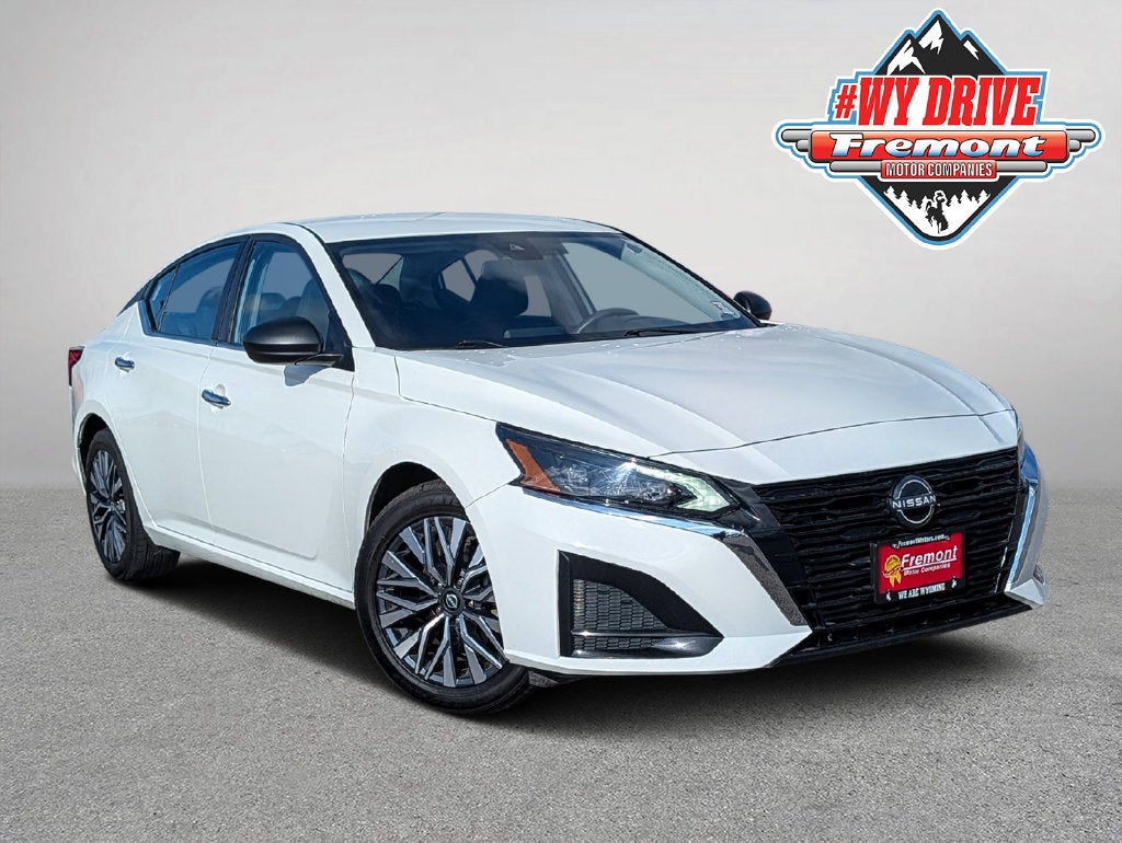 2025 Nissan Altima SV FWD
