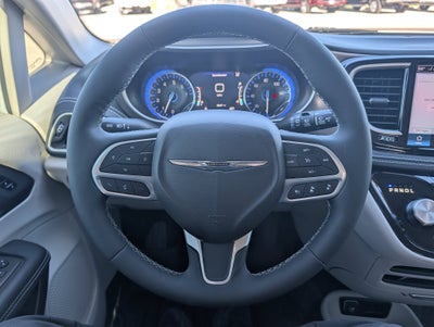 2024 Chrysler Pacifica Touring L AWD
