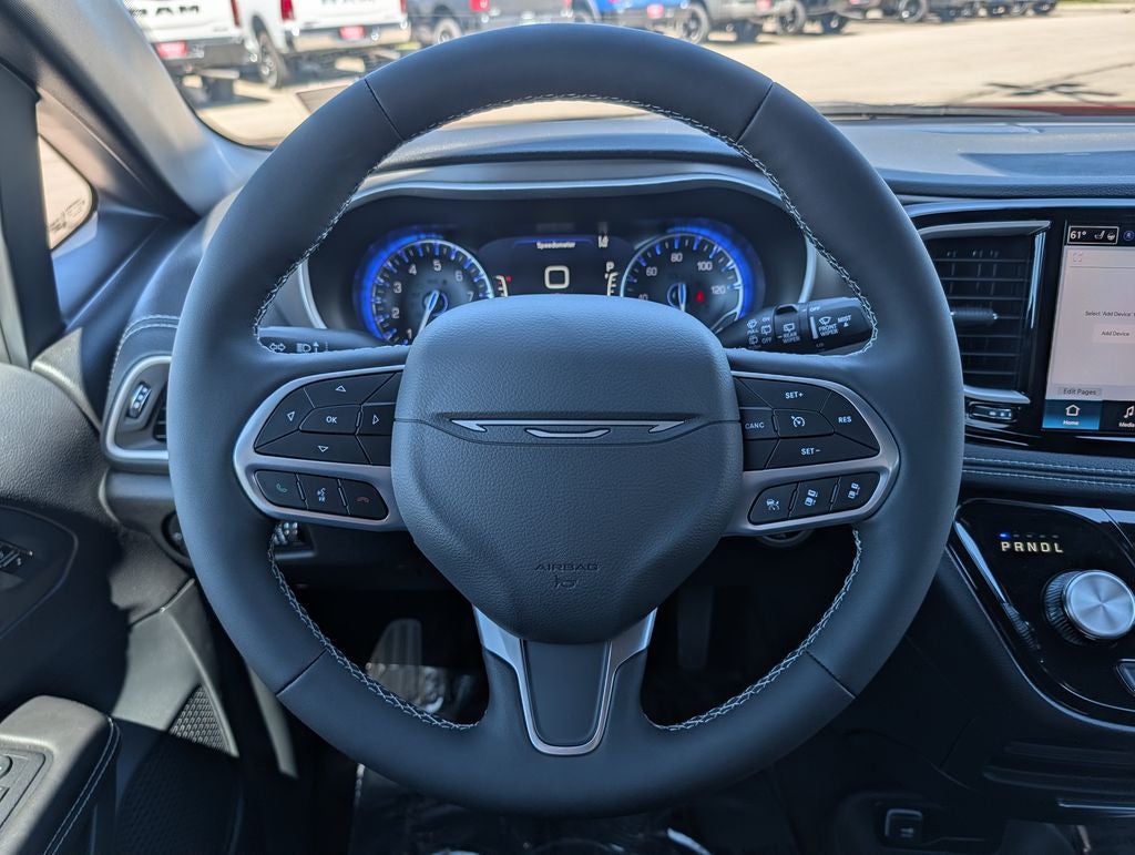 2027 Chrysler Pacifica Select