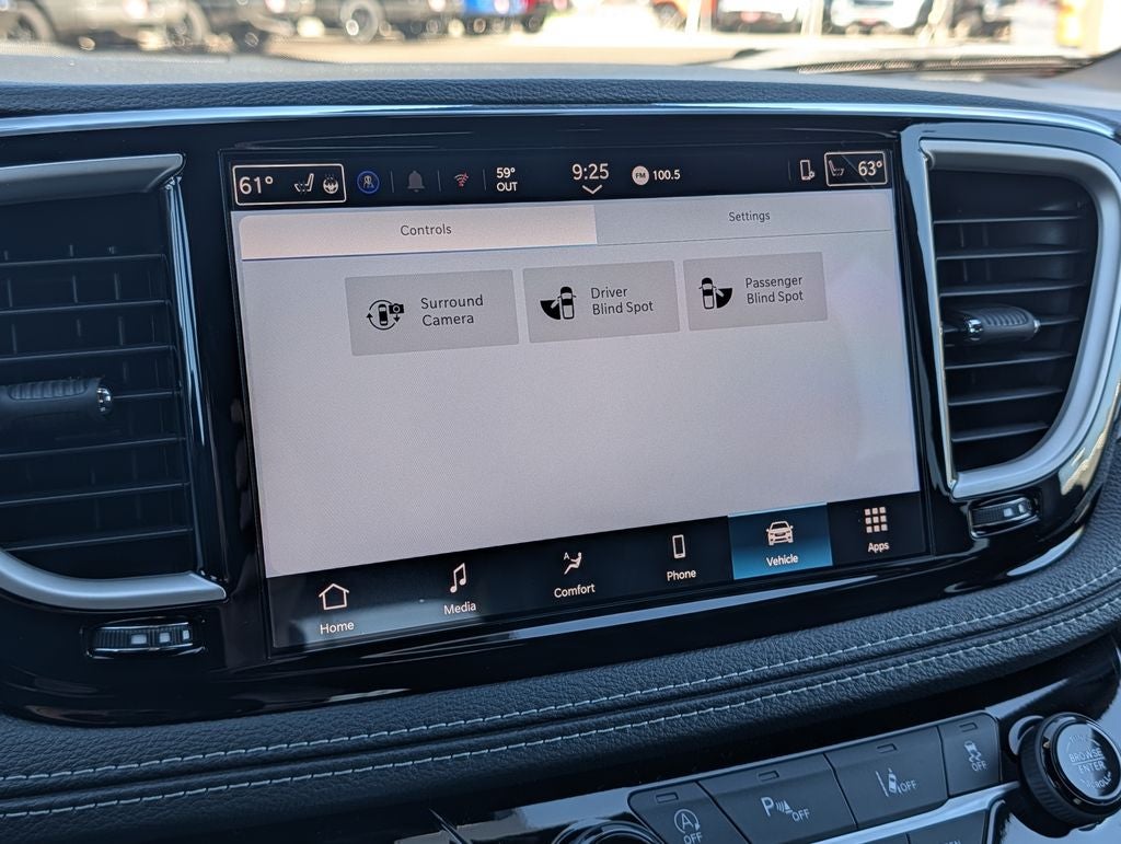 2027 Chrysler Pacifica Select