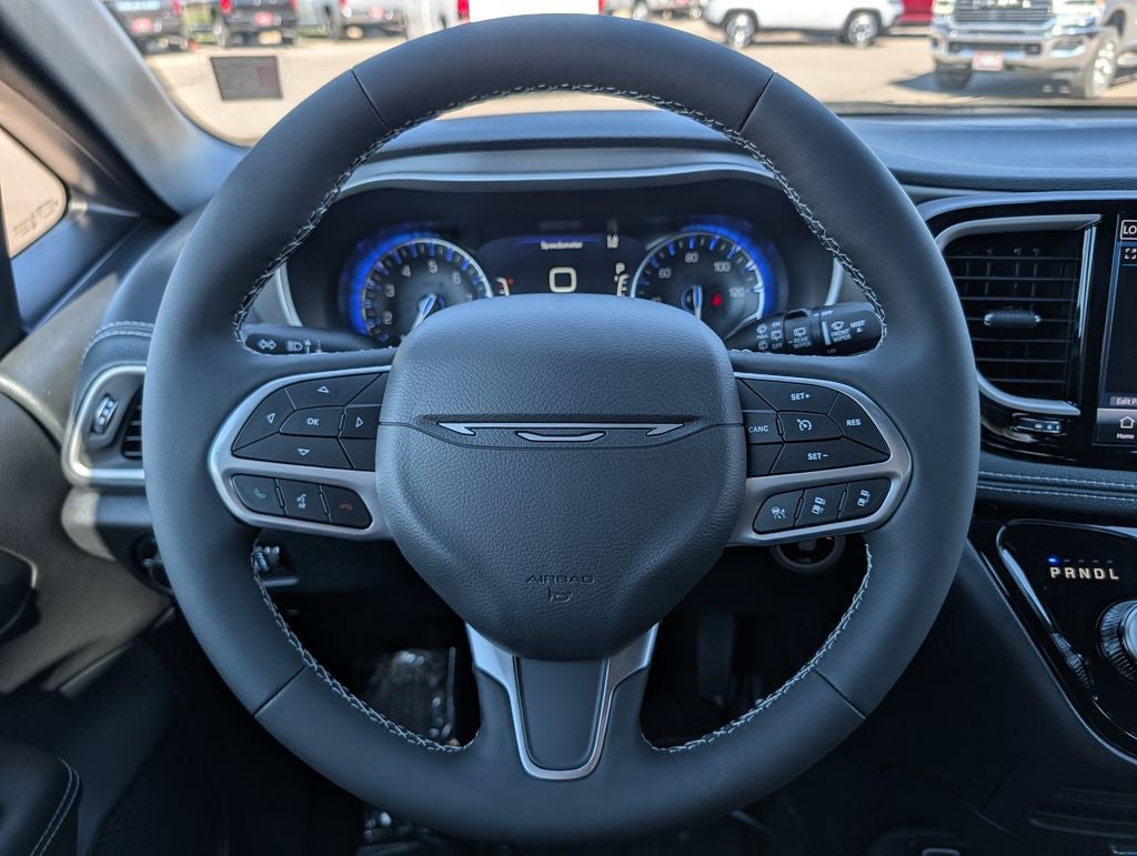2027 Chrysler Pacifica Select AWD