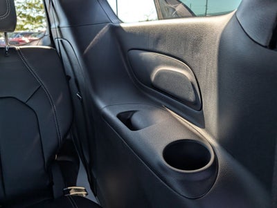 2027 Chrysler Pacifica Select AWD