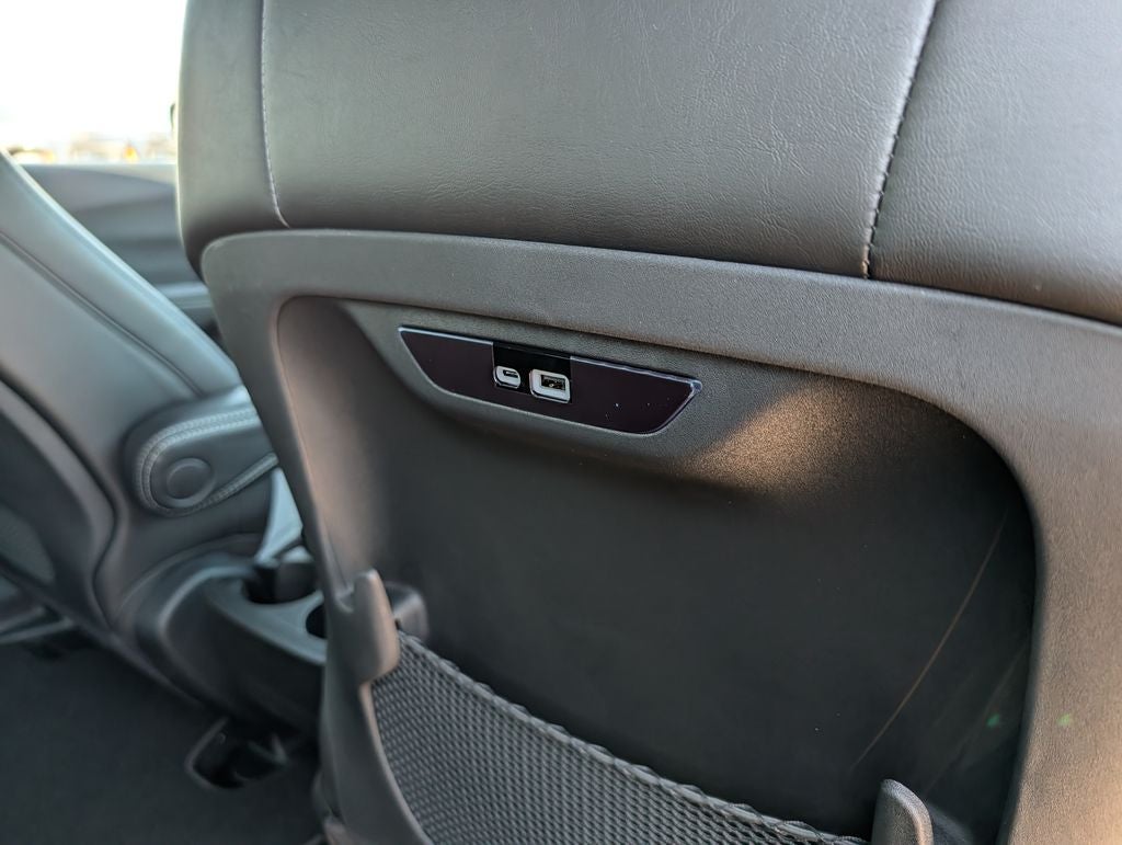 2027 Chrysler Pacifica Select AWD