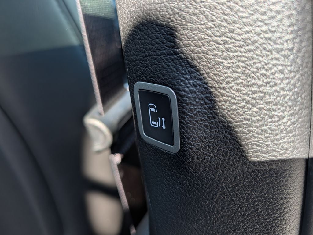 2027 Chrysler Pacifica Select AWD
