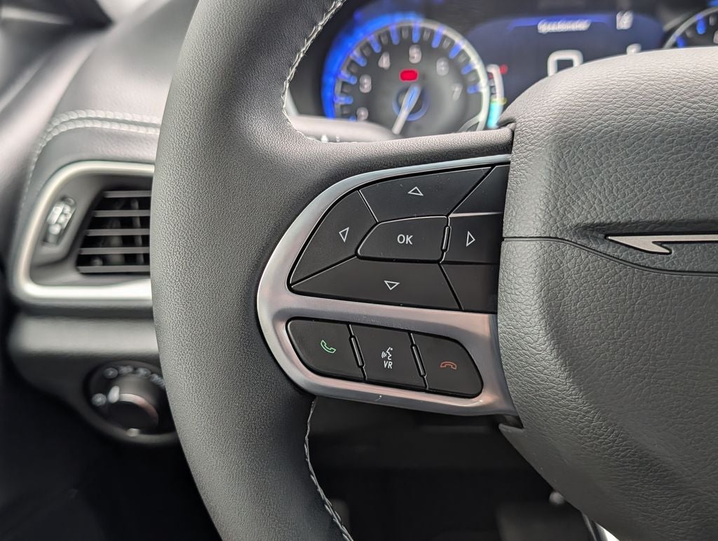 2027 Chrysler Pacifica Select AWD