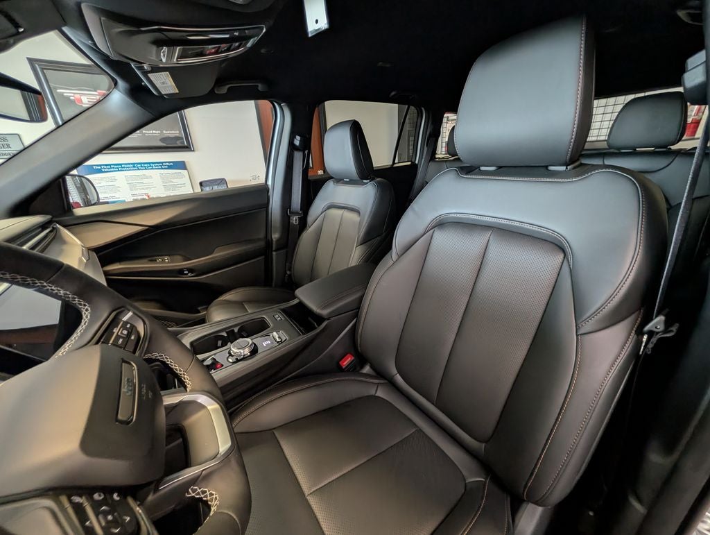 2026 Jeep Cherokee Limited Hybrid