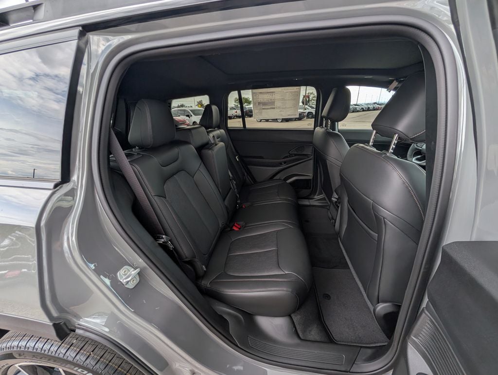 2026 Jeep Cherokee Overland Hybrid