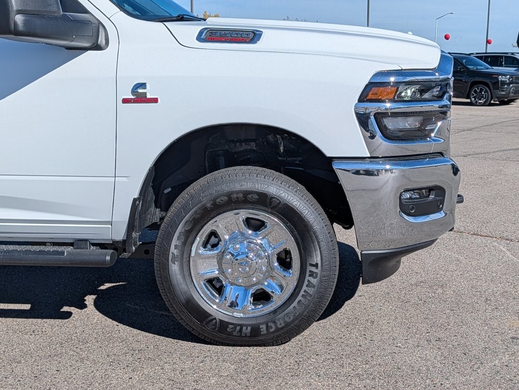 2027 RAM 3500 3500 TRADESMAN CREW CAB 4X4 8' BOX