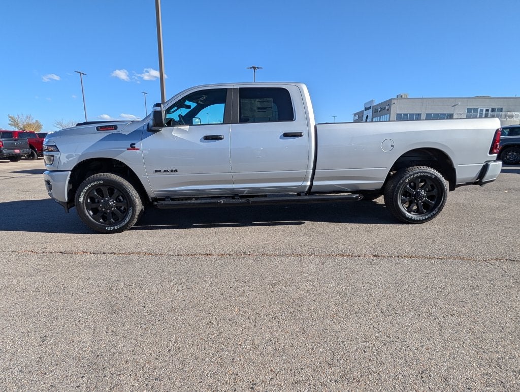 2027 RAM 3500 RAM 3500 BIG HORN CREW CAB 4X4 8' BOX