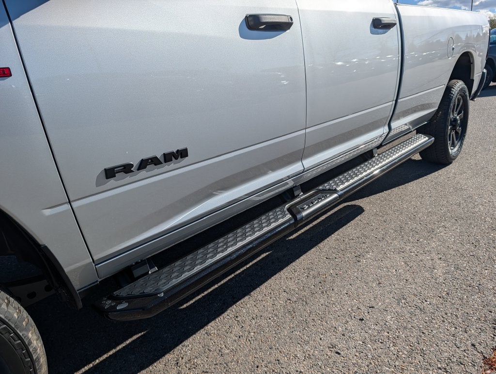 2027 RAM 3500 RAM 3500 BIG HORN CREW CAB 4X4 8' BOX
