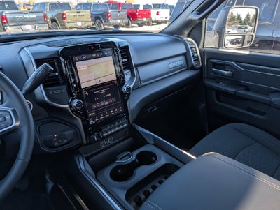 2027 RAM 3500 RAM 3500 BIG HORN CREW CAB 4X4 8' BOX