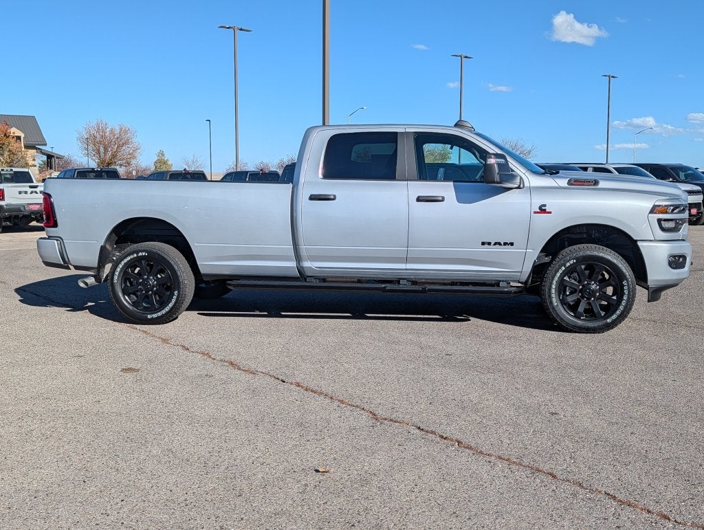2027 RAM 3500 RAM 3500 BIG HORN CREW CAB 4X4 8' BOX