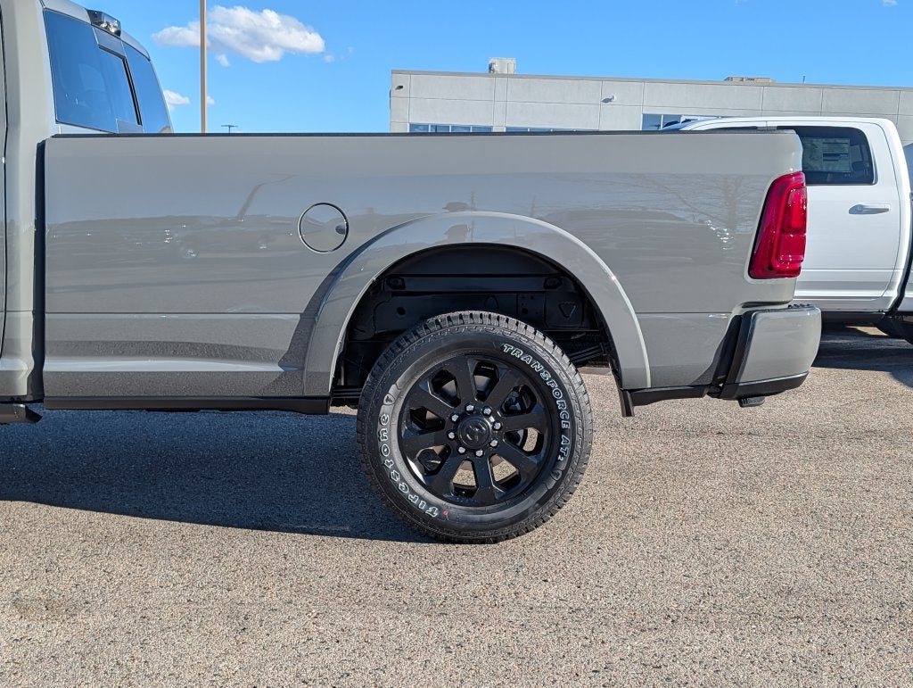 2027 RAM 3500 RAM 3500 LARAMIE CREW CAB 4X4 8' BOX