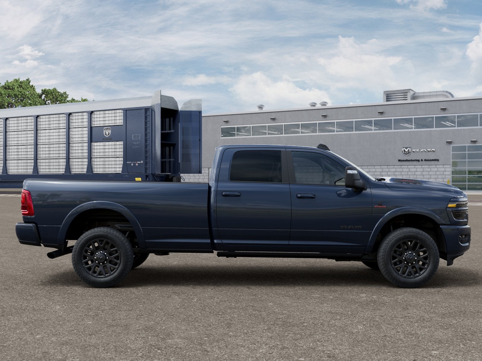 2027 RAM 3500 3500 LIMITED CREW CAB 4X4 8' BOX