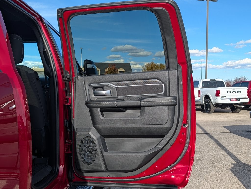 2027 RAM 2500 RAM 2500 BIG HORN CREW CAB 4X4 6'4' BOX