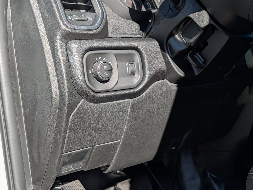 2027 RAM 2500 RAM 2500 BIG HORN CREW CAB 4X4 8' BOX