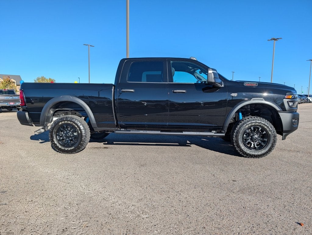 2027 RAM 2500 RAM 2500 TRADESMAN CREW CAB 4X4 6'4' BOX