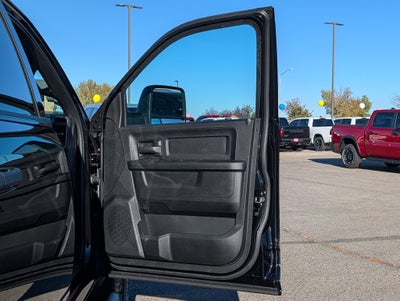 2027 RAM 2500 RAM 2500 TRADESMAN CREW CAB 4X4 6'4' BOX