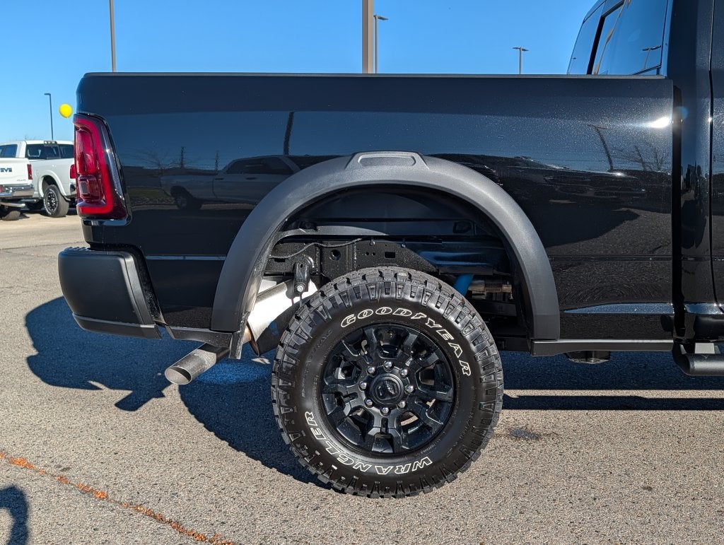2027 RAM 2500 RAM 2500 TRADESMAN CREW CAB 4X4 6'4' BOX