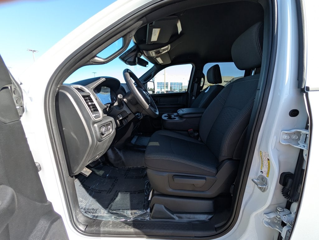 2026 RAM 2500 2500 TRADESMAN CREW CAB 4X4 8' BOX