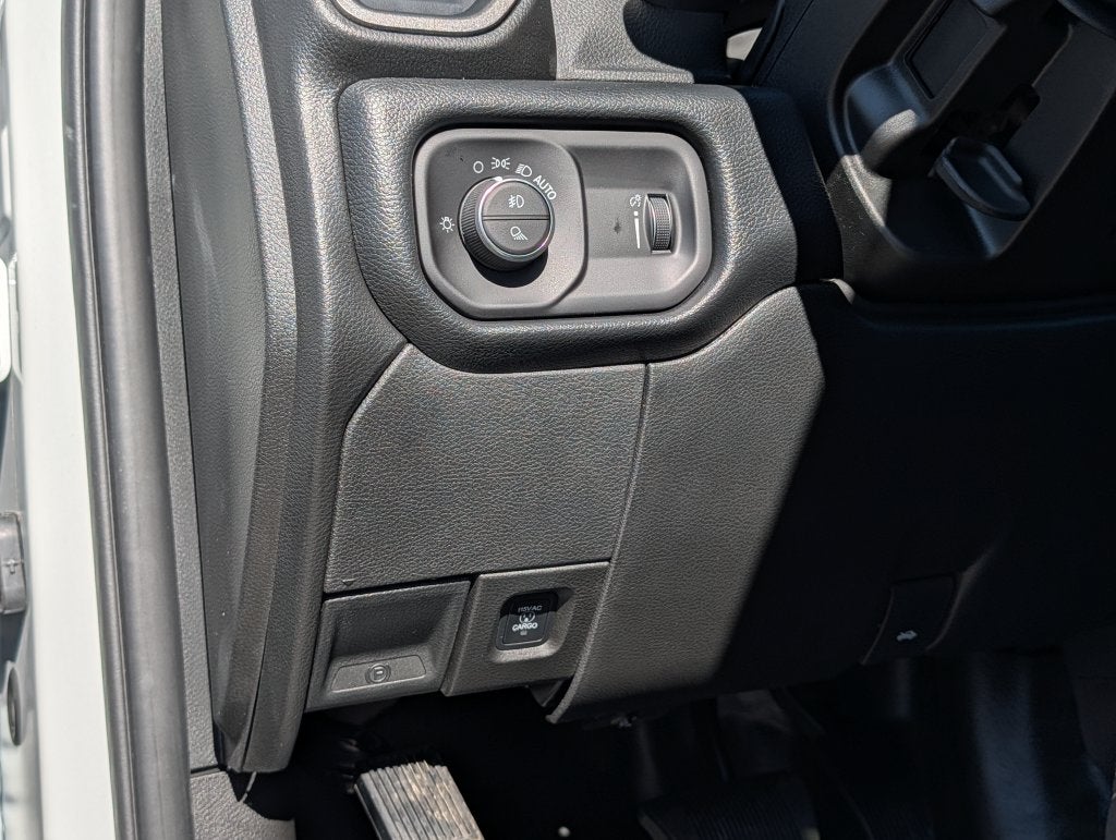 2026 RAM 2500 2500 TRADESMAN CREW CAB 4X4 8' BOX