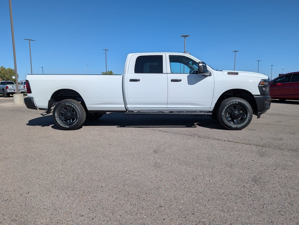 2026 RAM 2500 2500 TRADESMAN CREW CAB 4X4 8' BOX