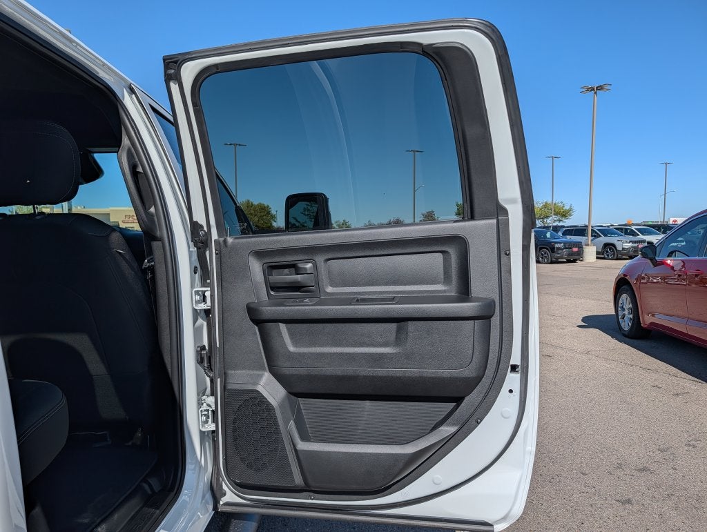 2026 RAM 2500 2500 TRADESMAN CREW CAB 4X4 8' BOX