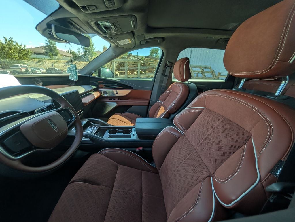2025 Lincoln Nautilus Black Label
