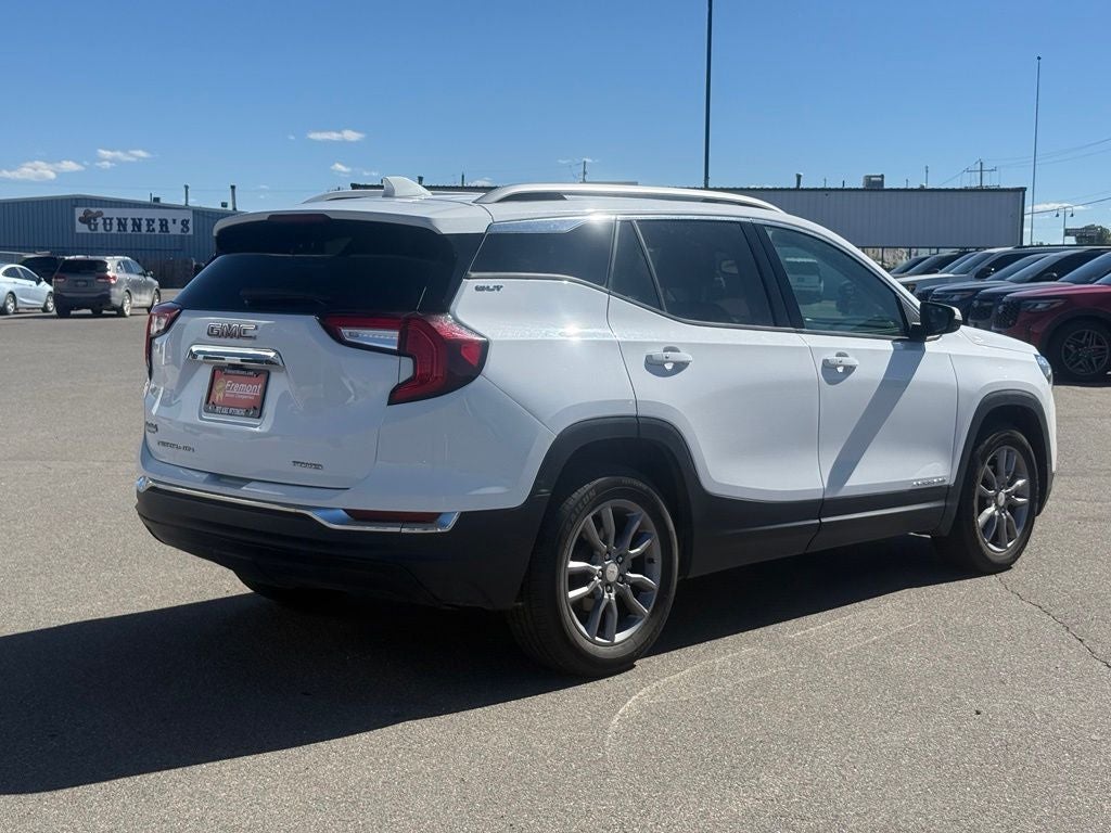 2024 GMC Terrain SLT