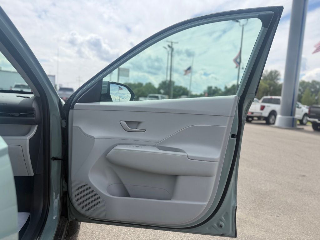 2025 Hyundai Kona SEL