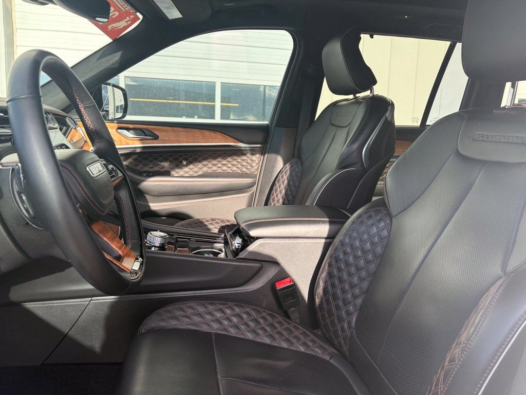 2023 Jeep Grand Cherokee Summit Reserve