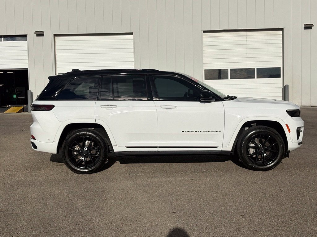 2023 Jeep Grand Cherokee Summit Reserve