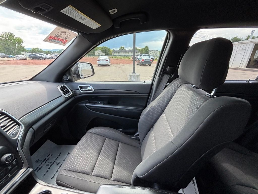 2019 Jeep Grand Cherokee Laredo E