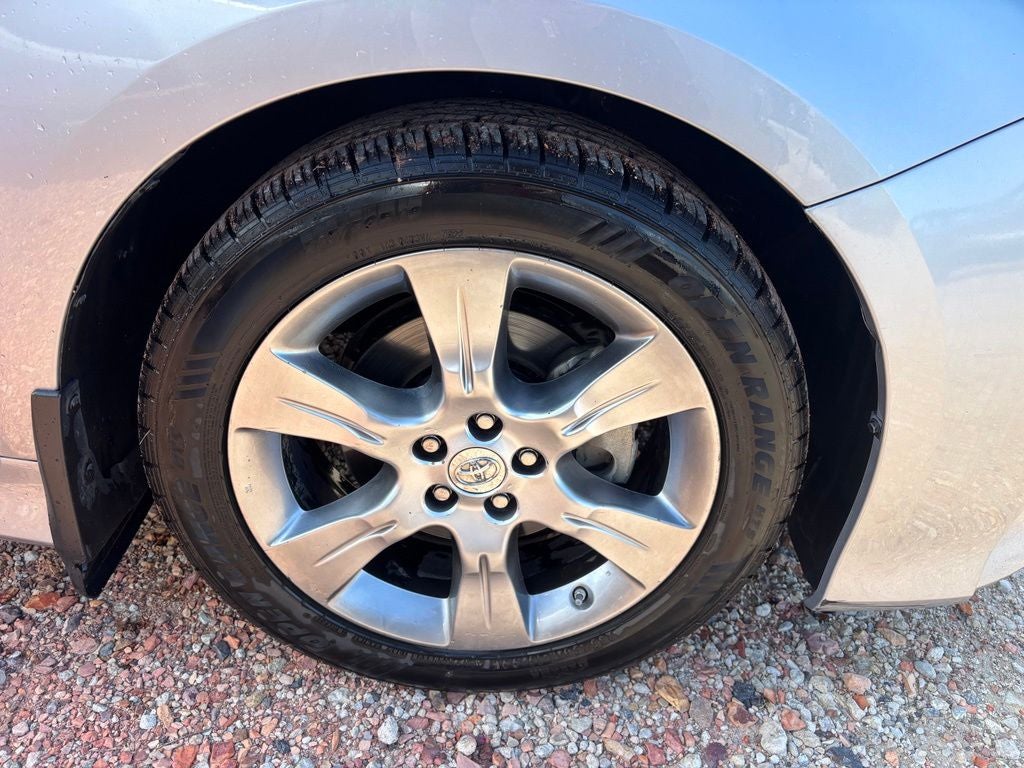 2013 Toyota Sienna SE 8 Passenger